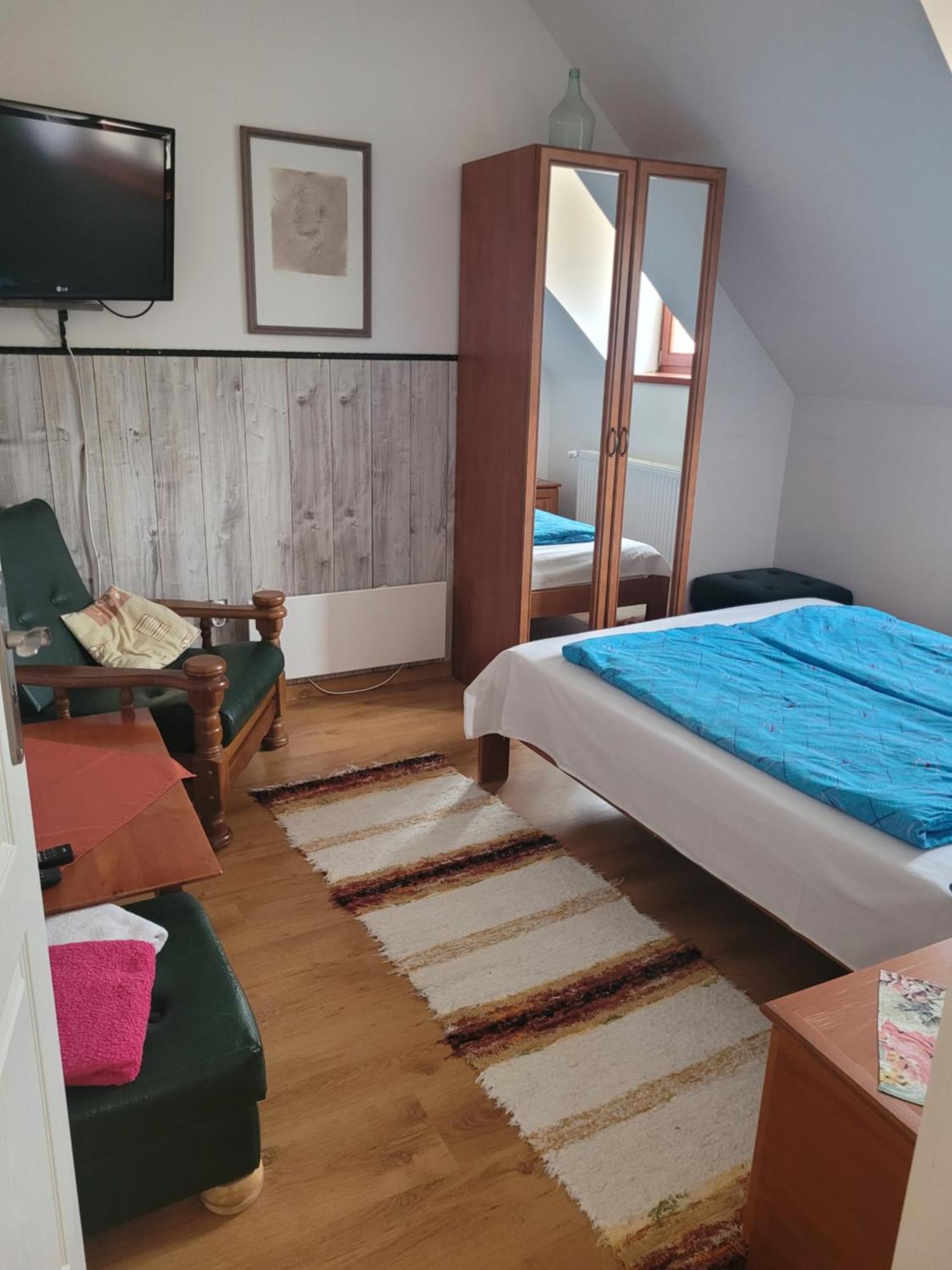 Totvar Lovas Szallashely Kovagotottos Exterior photo